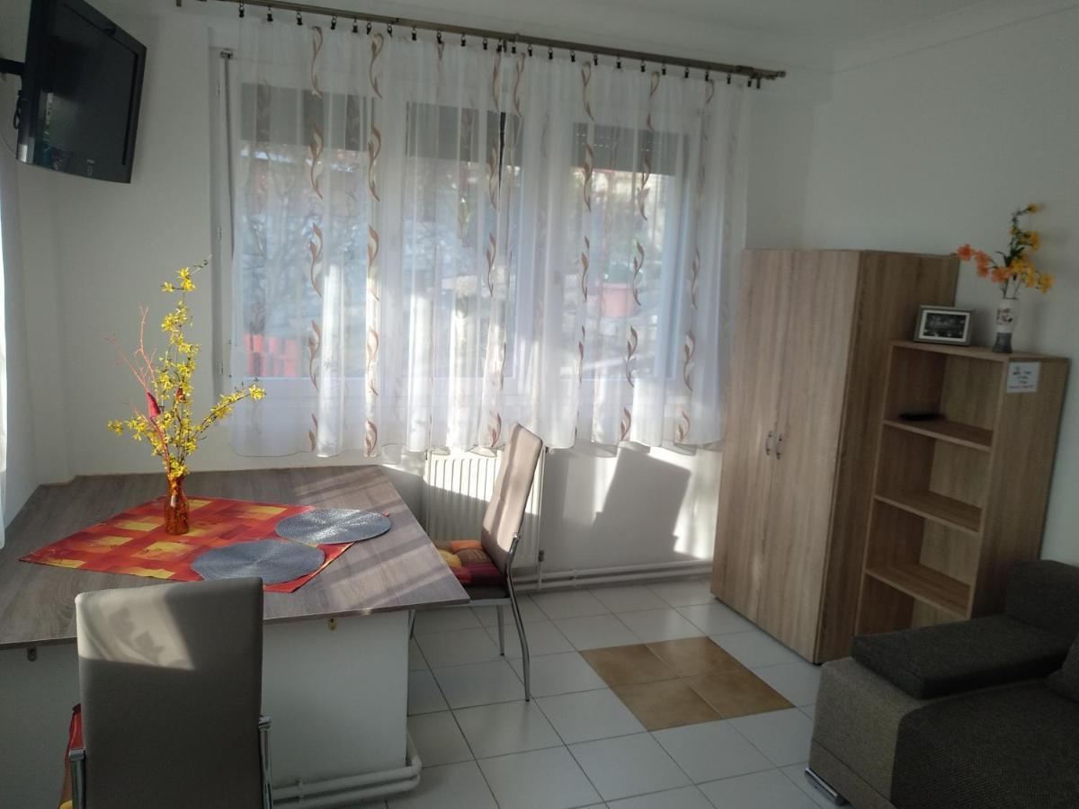 Hotel Fuege Vendeghaz Miszkolc Zewnętrze zdjęcie